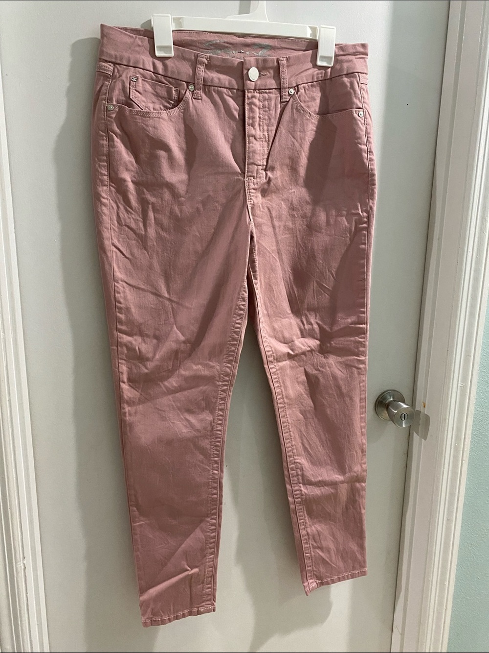 Seven7 Women's Skinny Jeans in pink, size 14